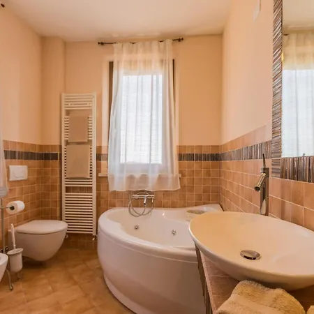 Leondina Vila Corinaldo